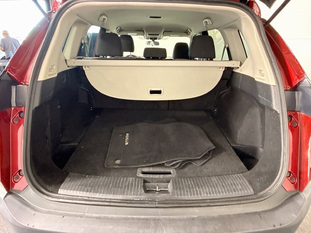 Used 2021 Nissan Rogue S FWD image 34