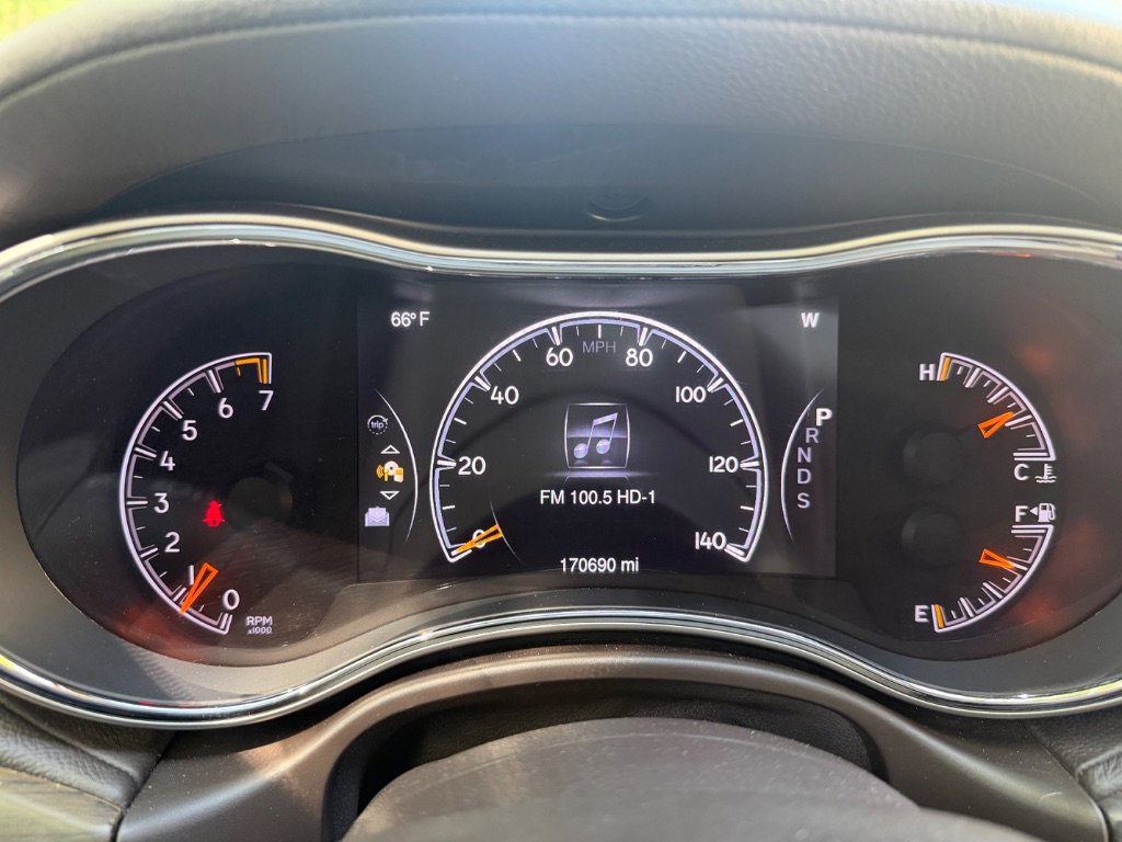 Used 2014 Jeep Grand Cherokee Overland RWD image 13
