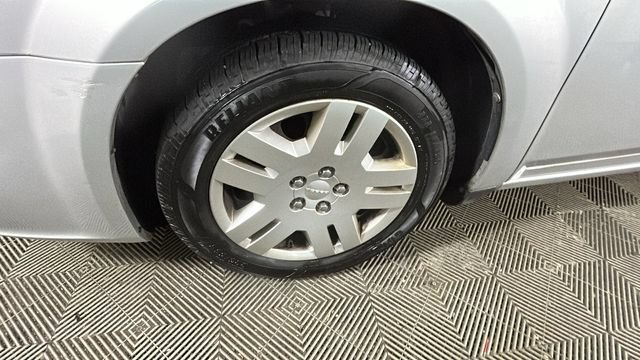 Used 2012 Dodge Avenger SE FWD image 9