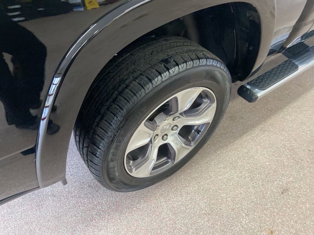 Used 2021 RAM 1500 Laramie image 36