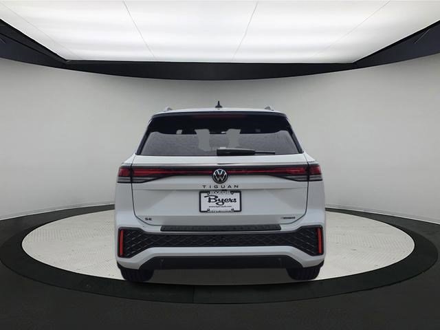New 2026 Volkswagen Tiguan SE R-Line AWD/4WD image 6