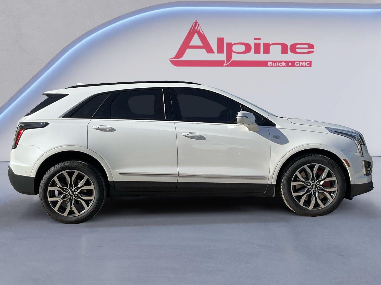 Certified 2023 Cadillac XT5 Sportv w/ Platinum Package AWD/4WD image 6