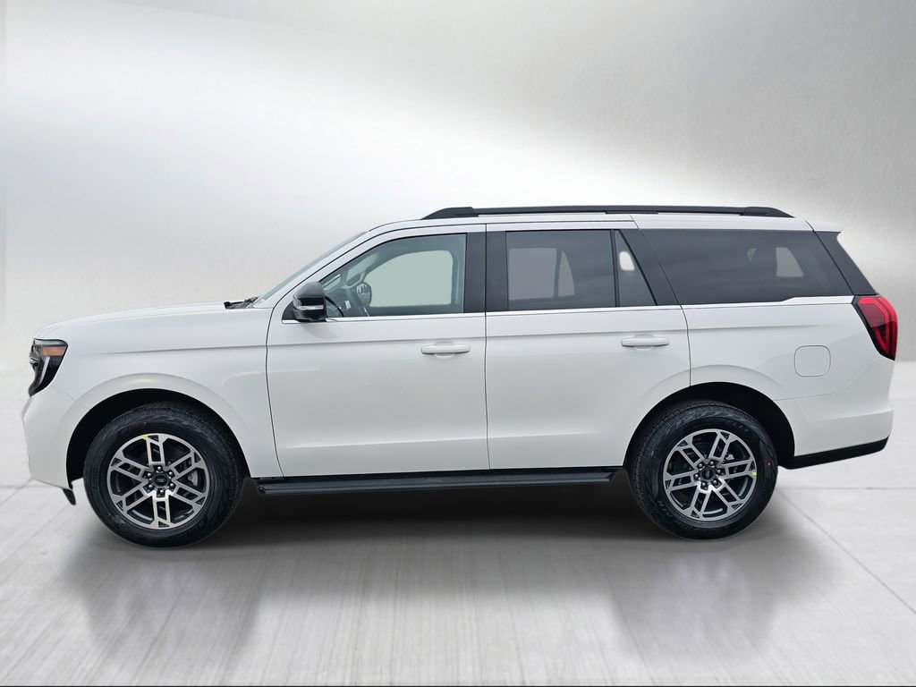 New 2026 Ford Expedition Active image 3