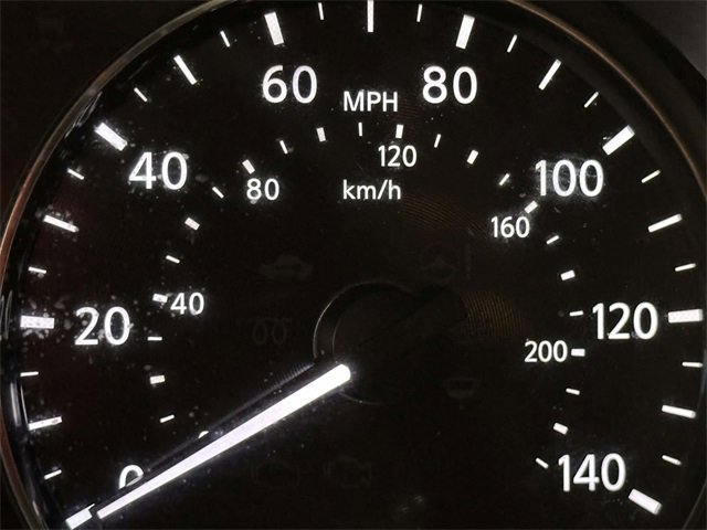 Used 2024 Nissan Kicks SR w/ SR Premium Package image 31