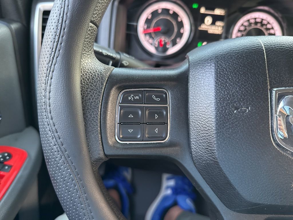 Used 2020 RAM 1500 Classic SLT image 28