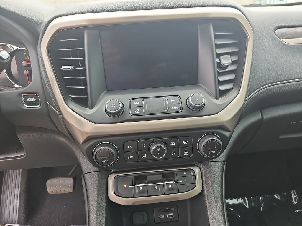 Certified 2023 GMC Acadia Denali w/ Denali Ultimate Package AWD/4WD image 26