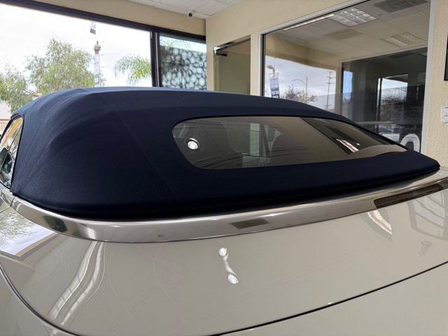 Used 2016 Rolls-Royce Dawn RWD image 29
