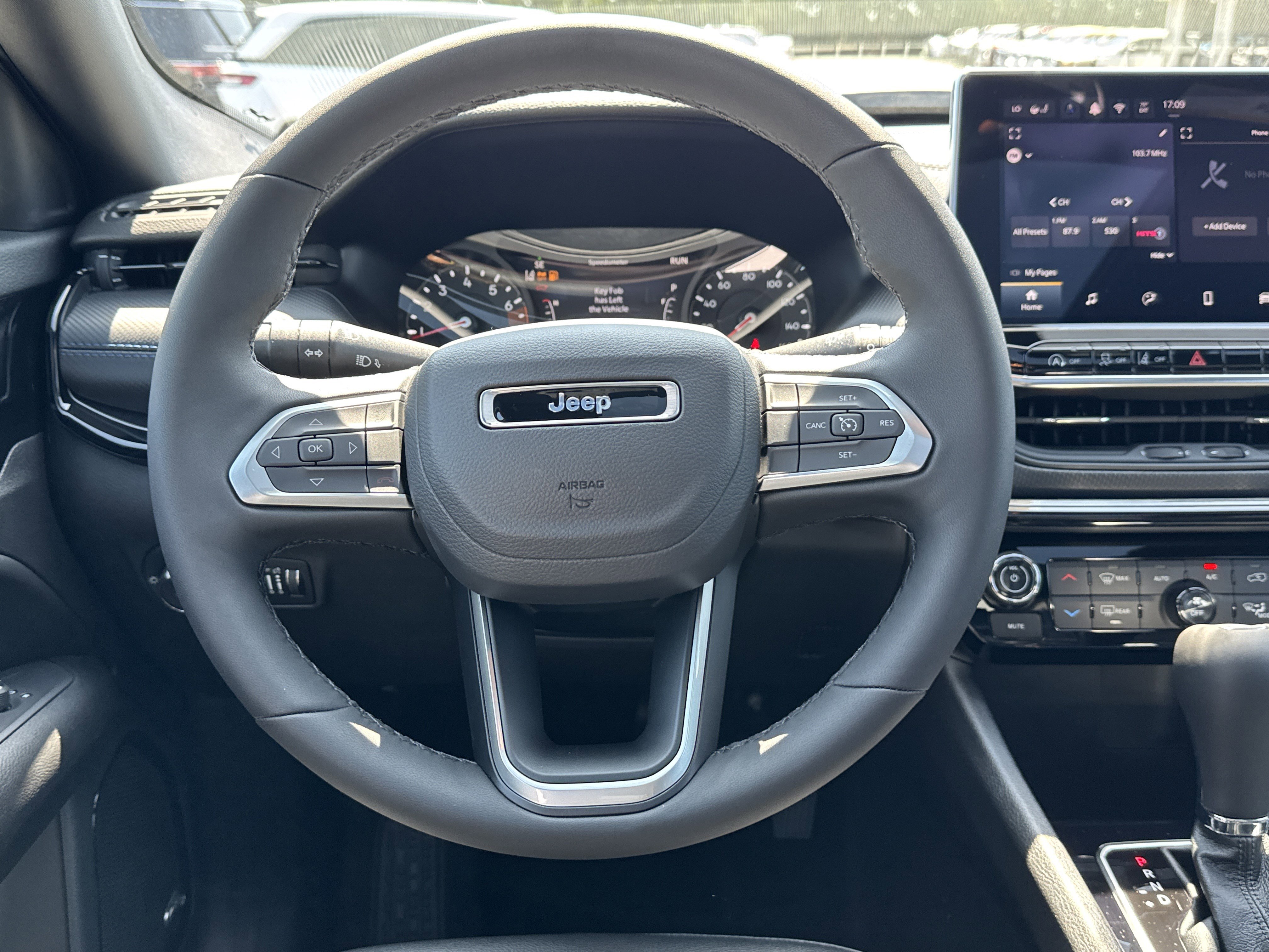 New 2025 Jeep Compass Latitude w/ Sun & Sound Group image 28