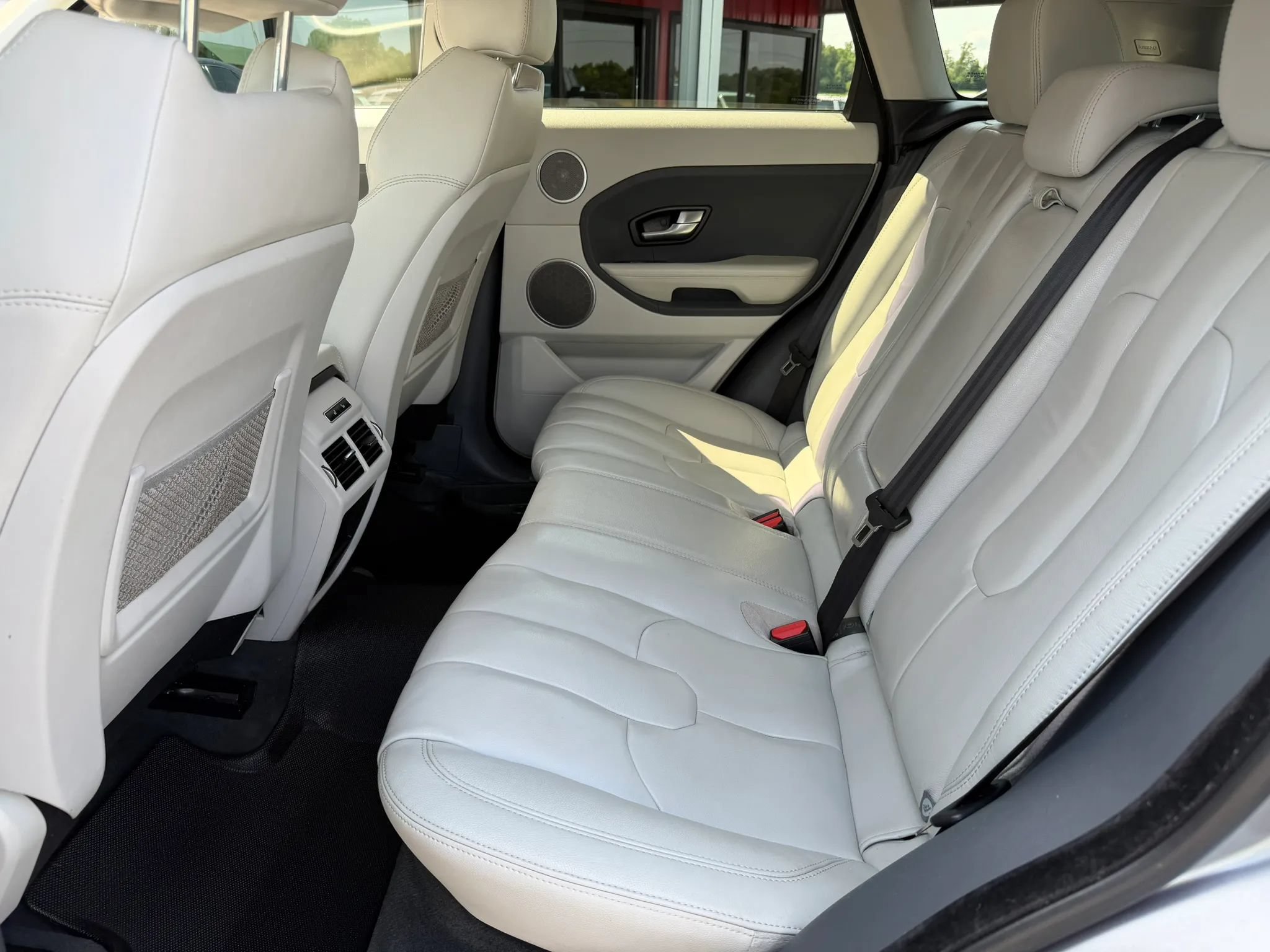 Used 2014 Land Rover Range Rover Evoque Pure Premium AWD/4WD image 14
