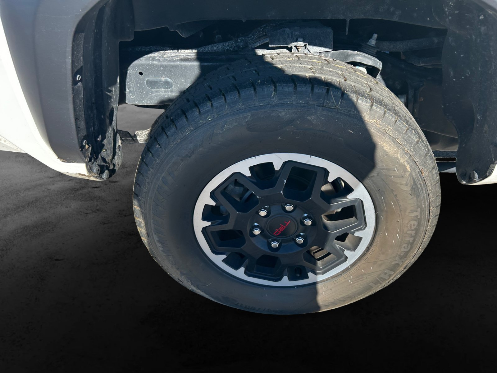 Used 2025 Toyota Tacoma TRD Off-Road AWD/4WD image 23