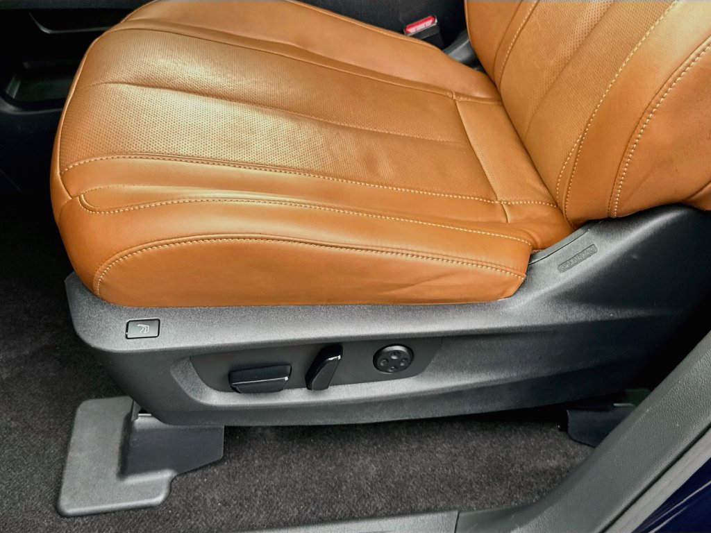 Used 2023 INFINITI QX60 Sensory w/ Cargo Package AWD/4WD image 21