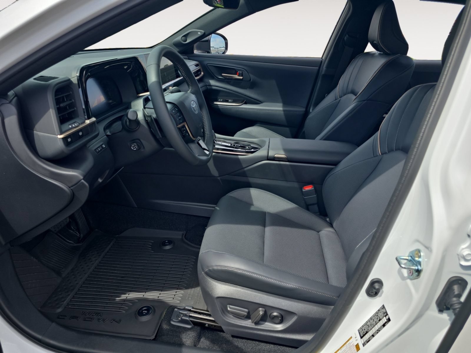 New 2026 Toyota Crown Platinum AWD/4WD image 9