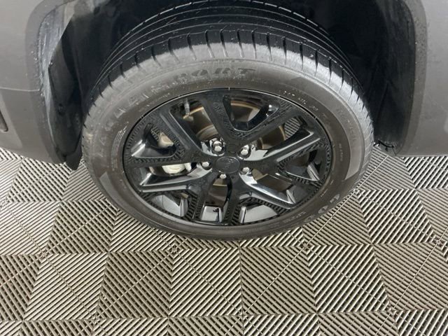 Used 2022 Jeep Renegade Altitude AWD/4WD image 29