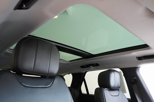 Used 2023 Land Rover Range Rover Sport SE image 4