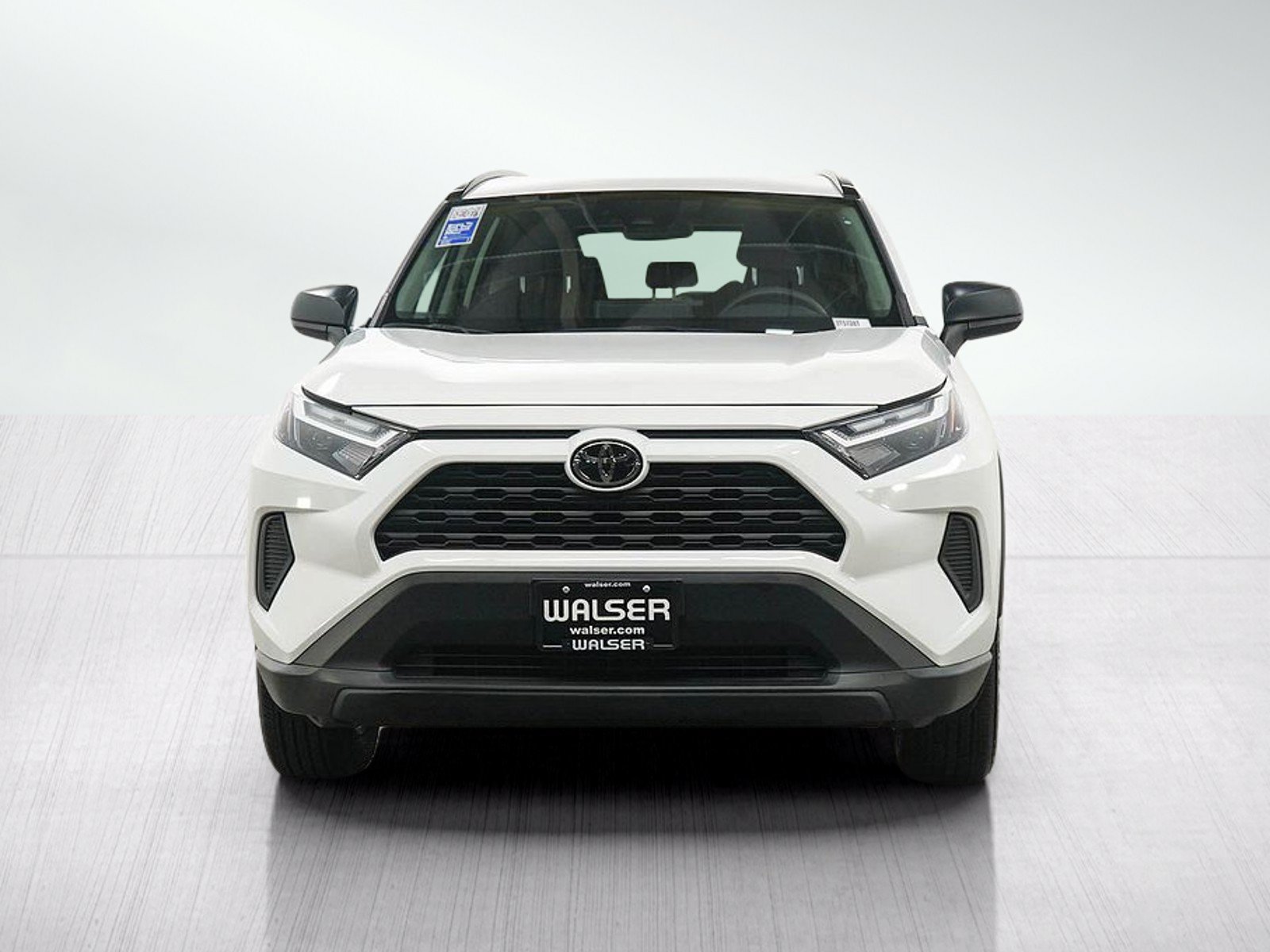 Used 2025 Toyota RAV4 LE AWD/4WD image 8