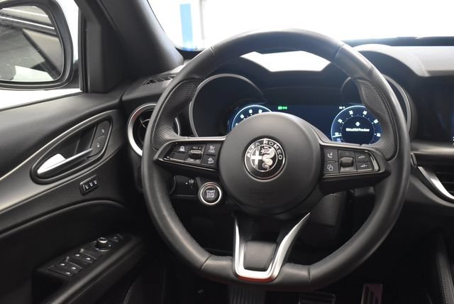 Used 2024 Alfa Romeo Stelvio Ti w/ Performance Driving Package AWD/4WD image 24