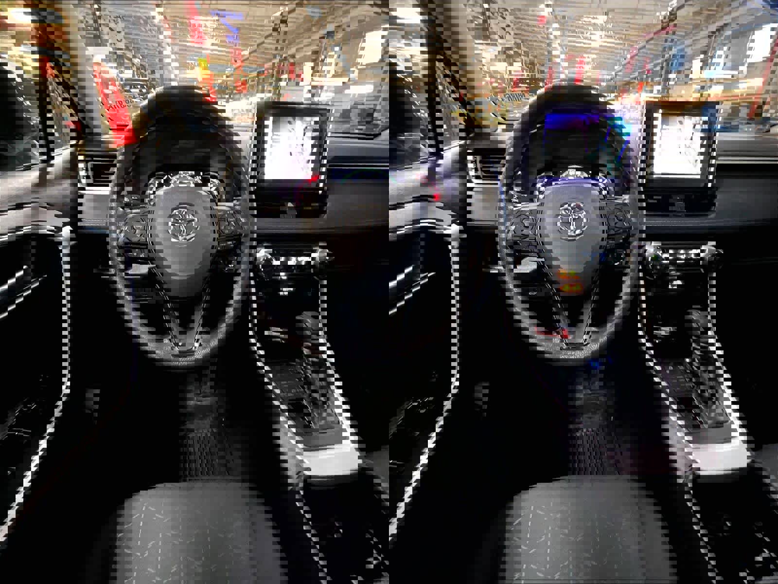 Used 2023 Toyota RAV4 XLE w/ Convenience Package image 17