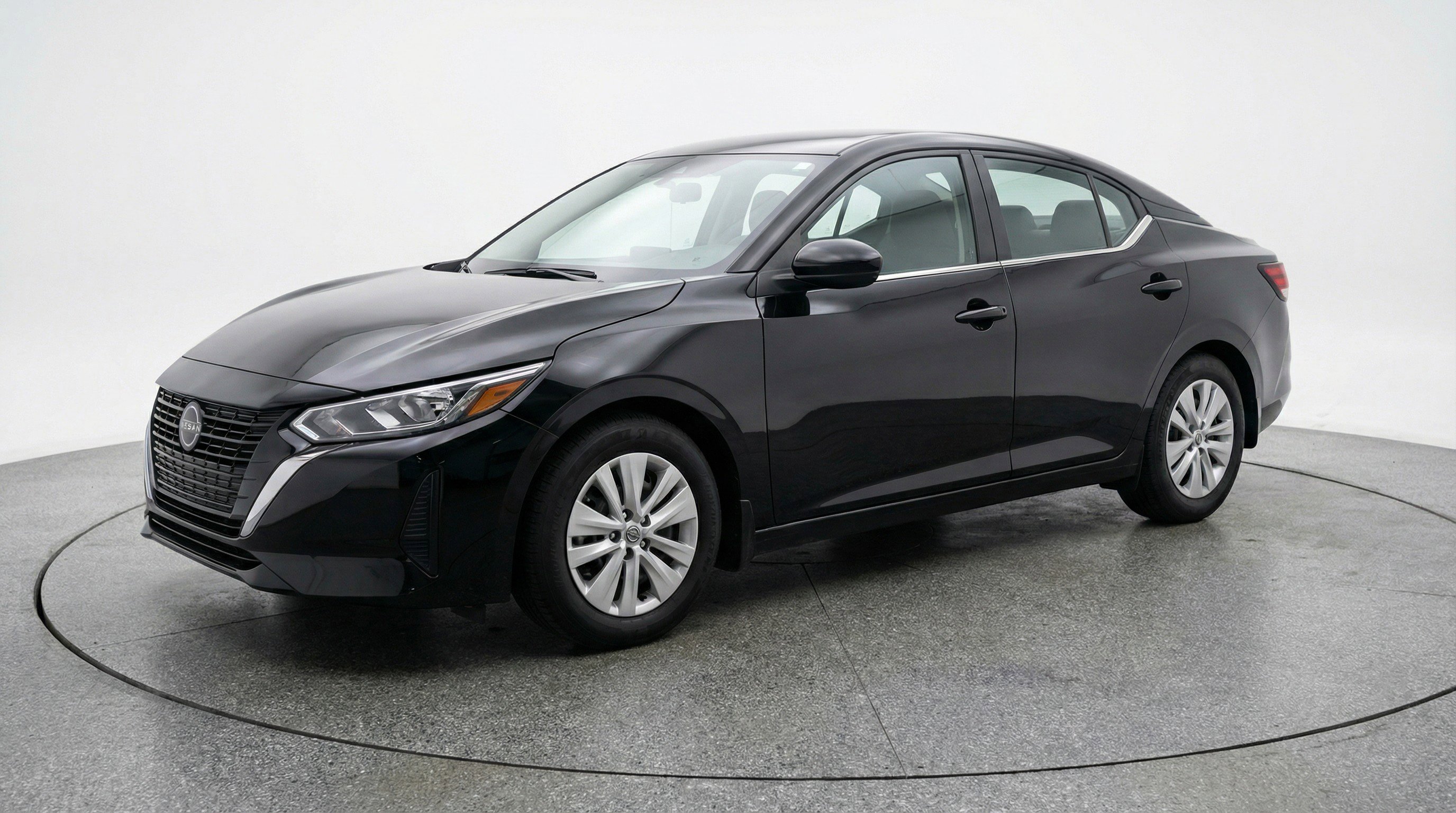 Used 2025 Nissan Sentra S image 3