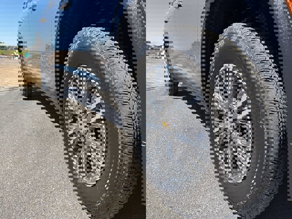 New 2026 Chevrolet Traverse LT image 9