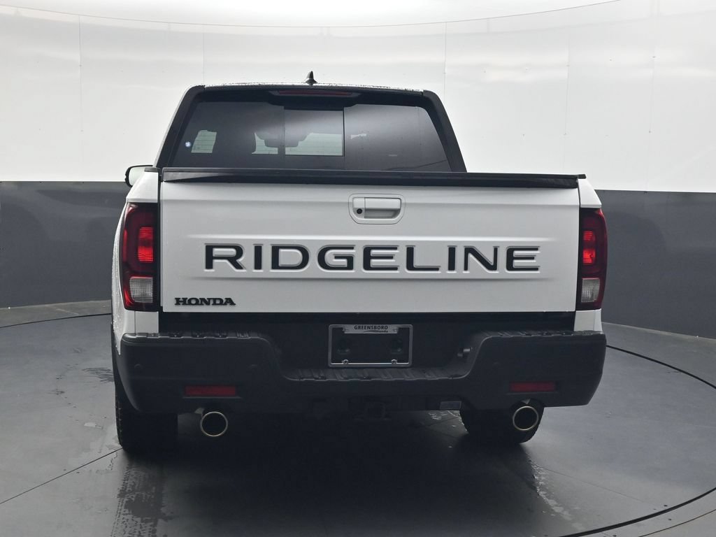 Certified 2026 Honda Ridgeline Black Edition image 6