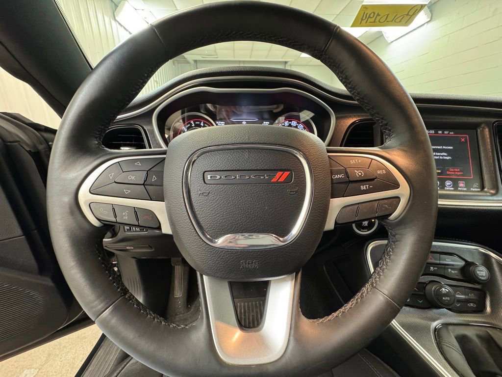 Used 2015 Dodge Challenger R/T Scat Pack w/ Leather Interior Group image 28
