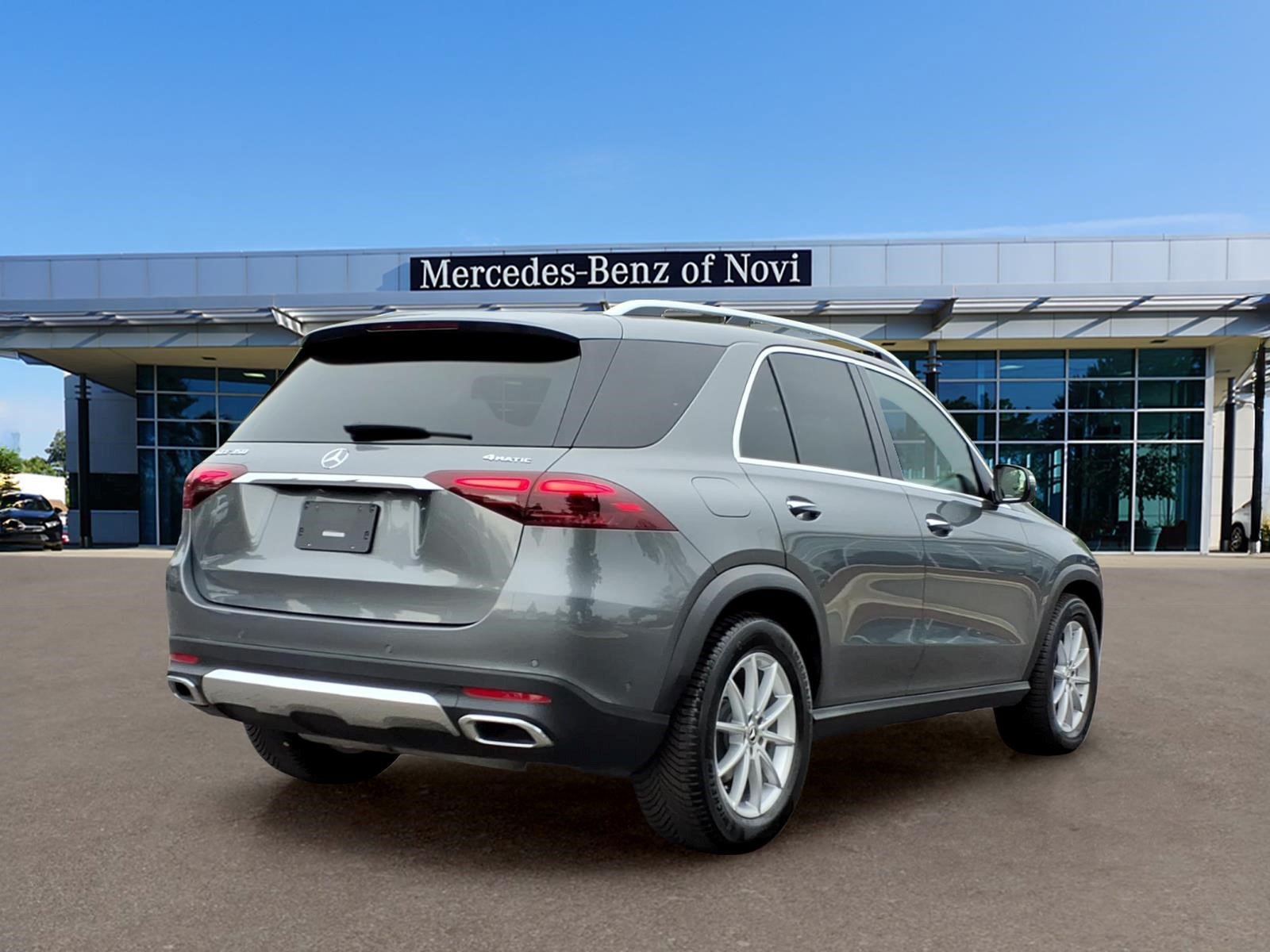 Certified 2026 Mercedes-Benz GLE 350 4MATIC image 5