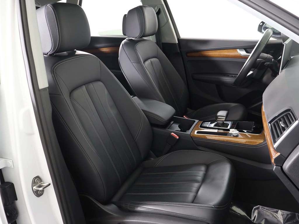 Used 2023 Audi Q5 2.0T Premium Plus w/ Premium Plus Package AWD/4WD image 32