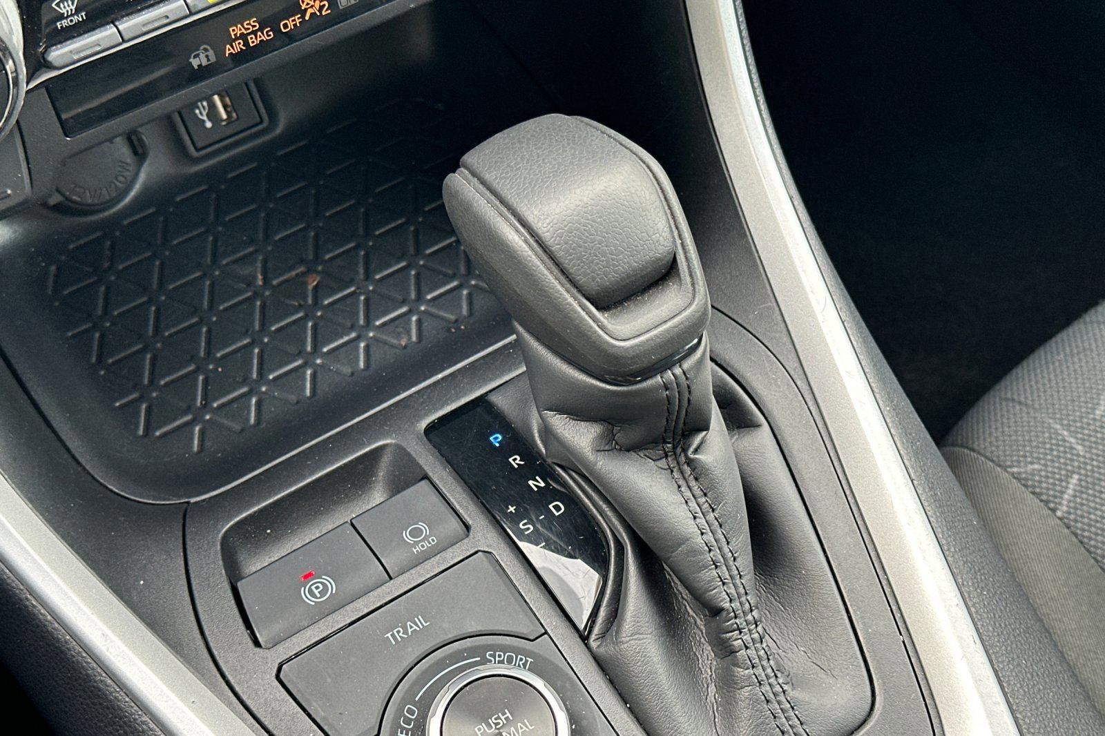 Certified 2025 Toyota RAV4 XLE image 21