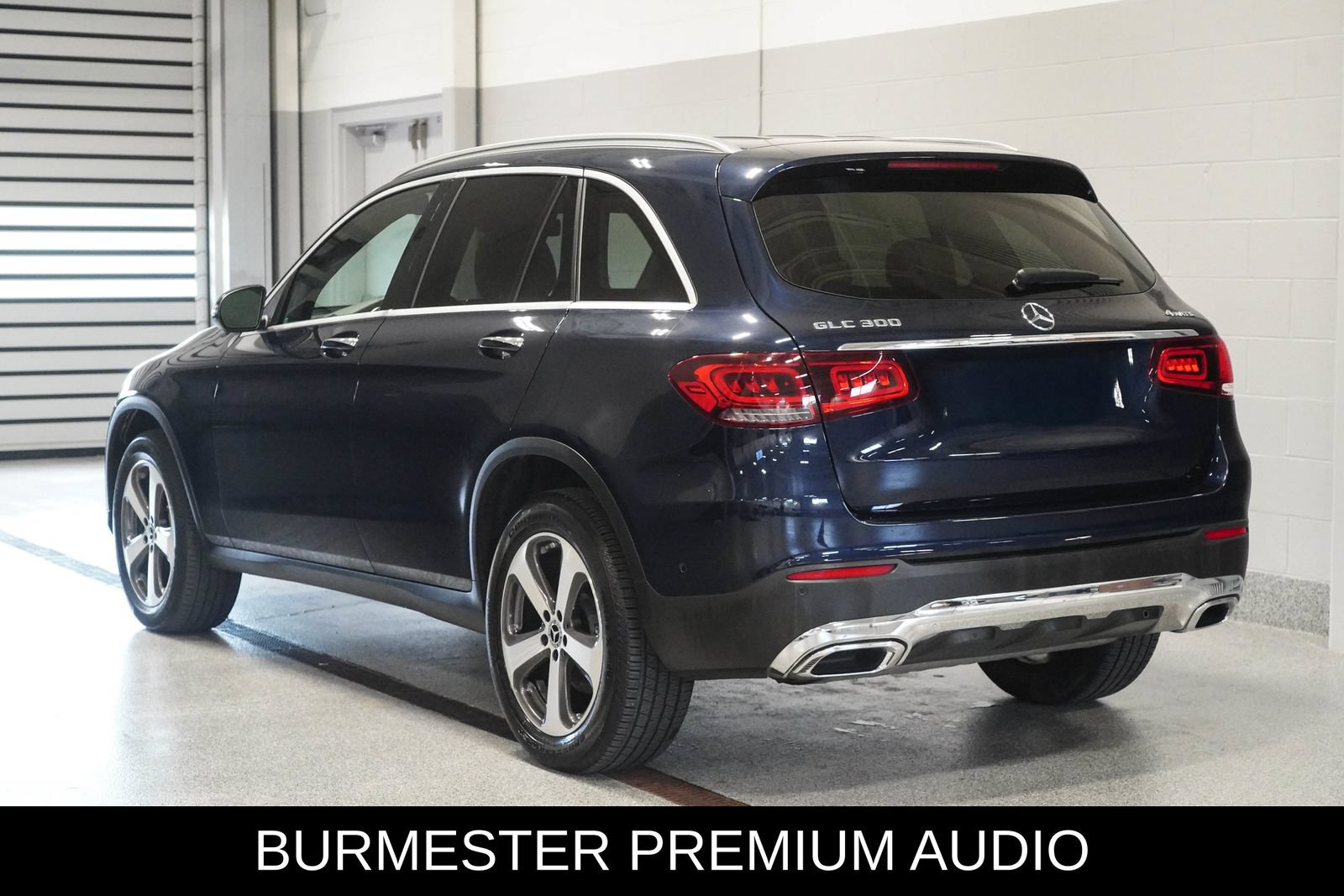 Used 2021 Mercedes-Benz GLC 300 4MATIC image 4