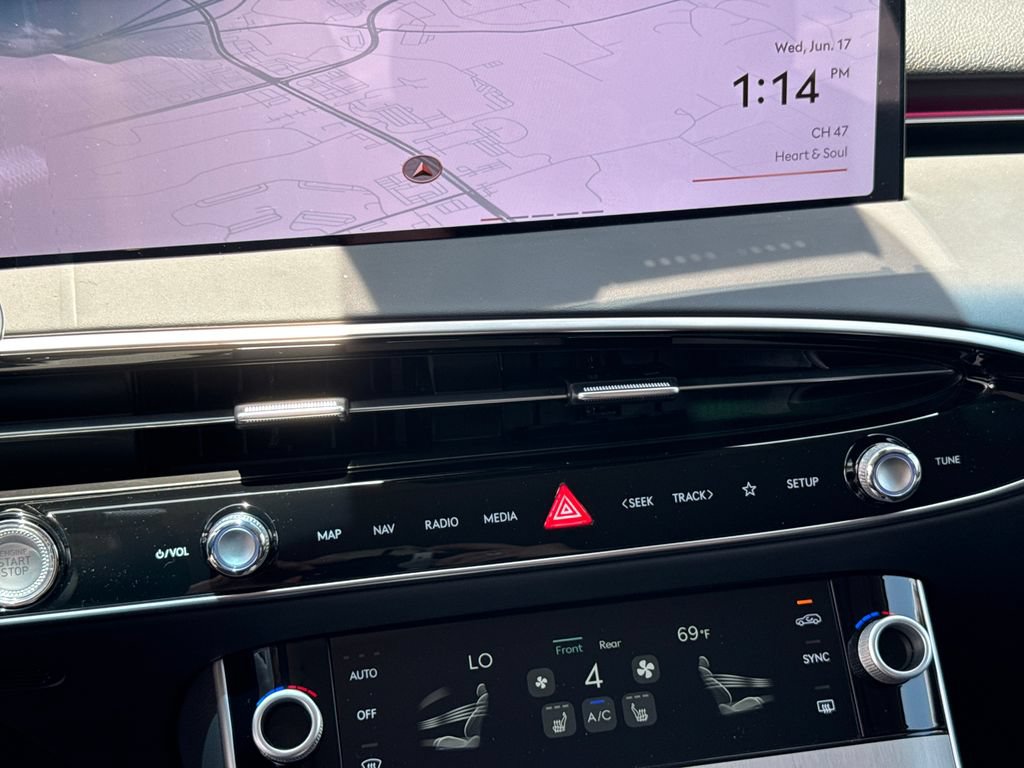 New 2026 Genesis GV70 2.5T Select AWD/4WD image 29