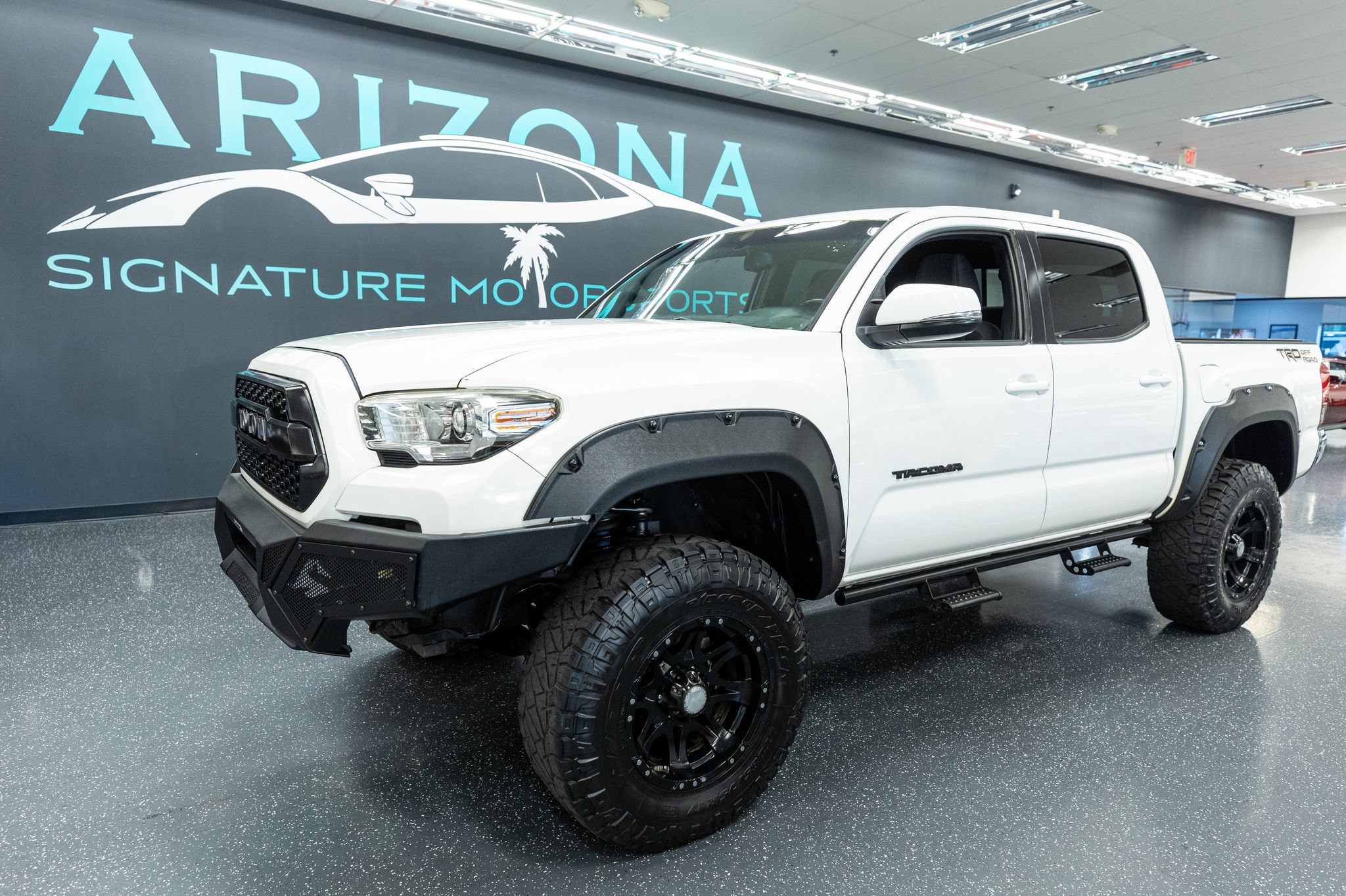 Used 2016 Toyota Tacoma TRD Off-Road w/ Towing Package RWD image 1
