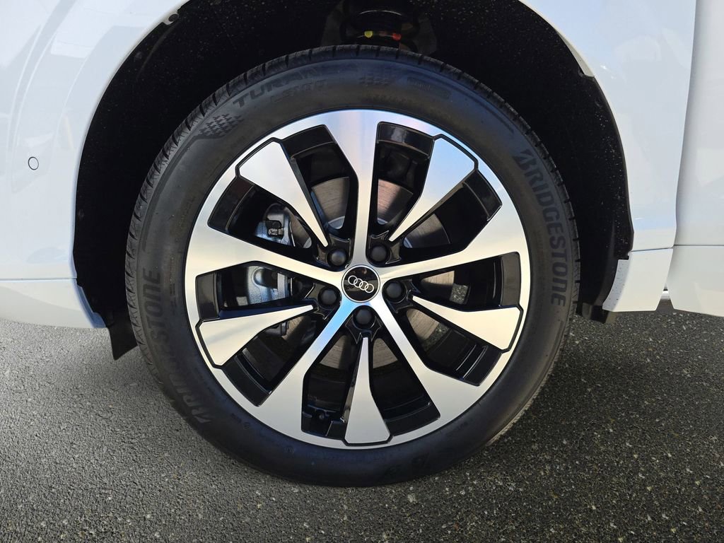 New 2026 Audi Q3 quattro 2.0T image 33