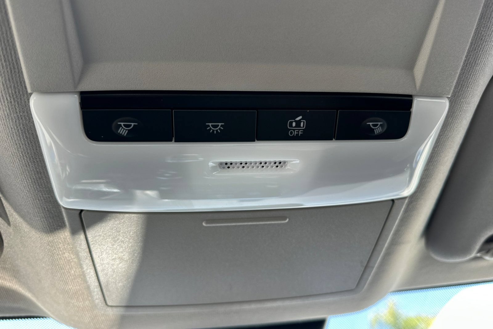 Used 2025 Nissan Sentra SV FWD image 21