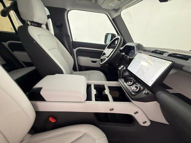 New 2026 Land Rover Defender 110 S AWD/4WD image 41