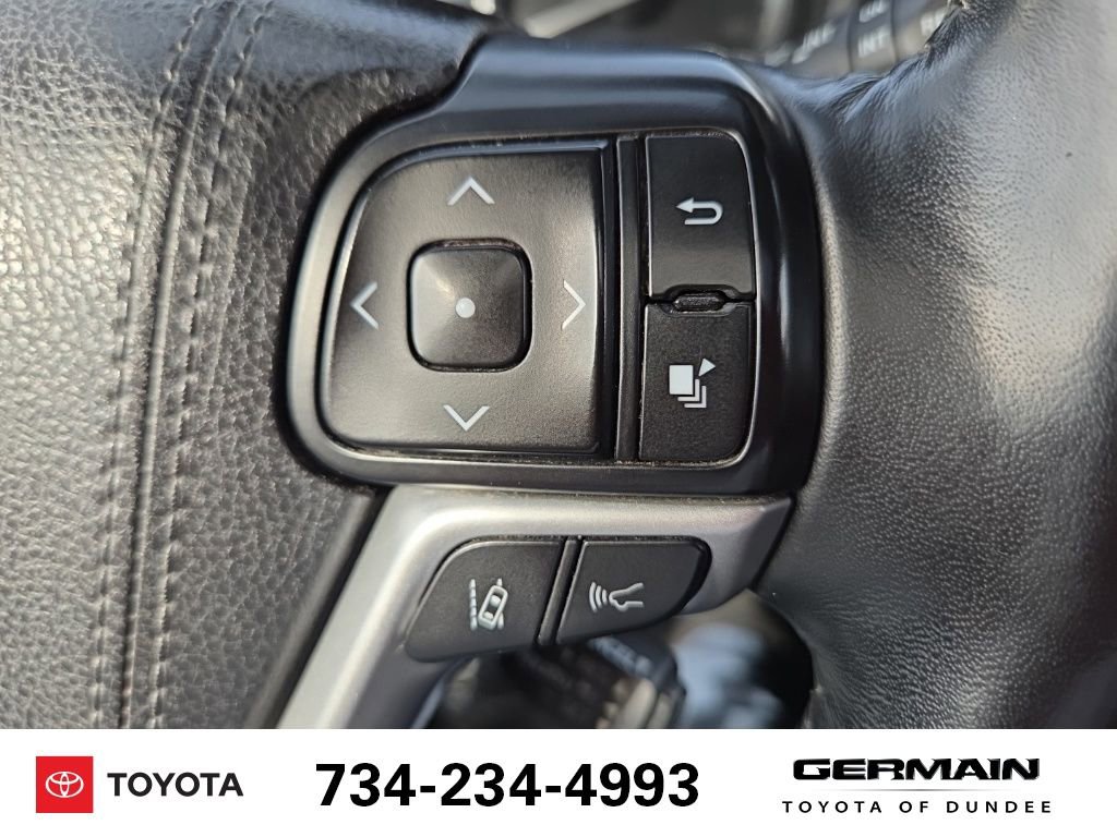 Used 2017 Toyota Highlander XLE w/ Protection Package #3 AWD/4WD image 26