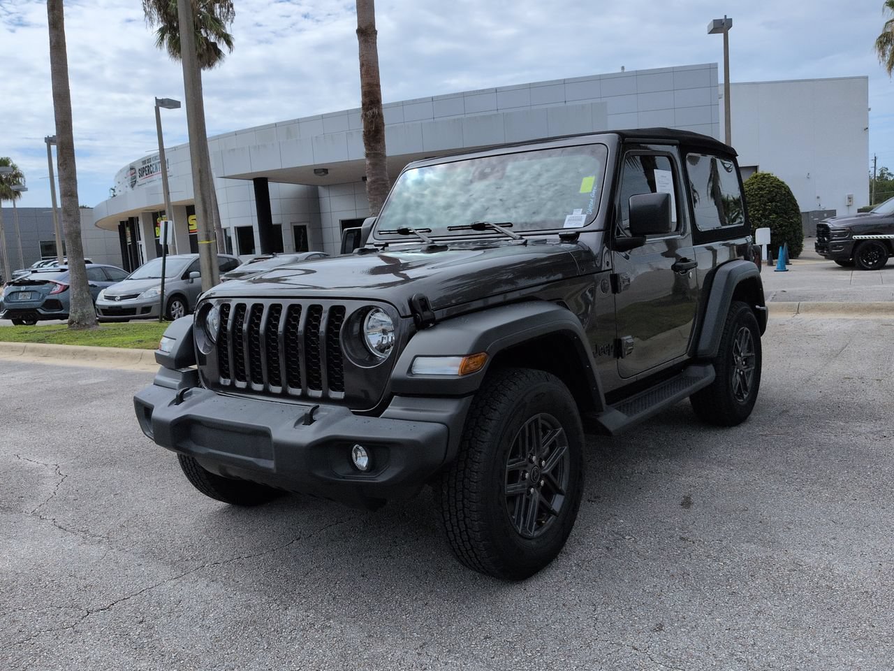 Used 2024 Jeep Wrangler Sport AWD/4WD image 8