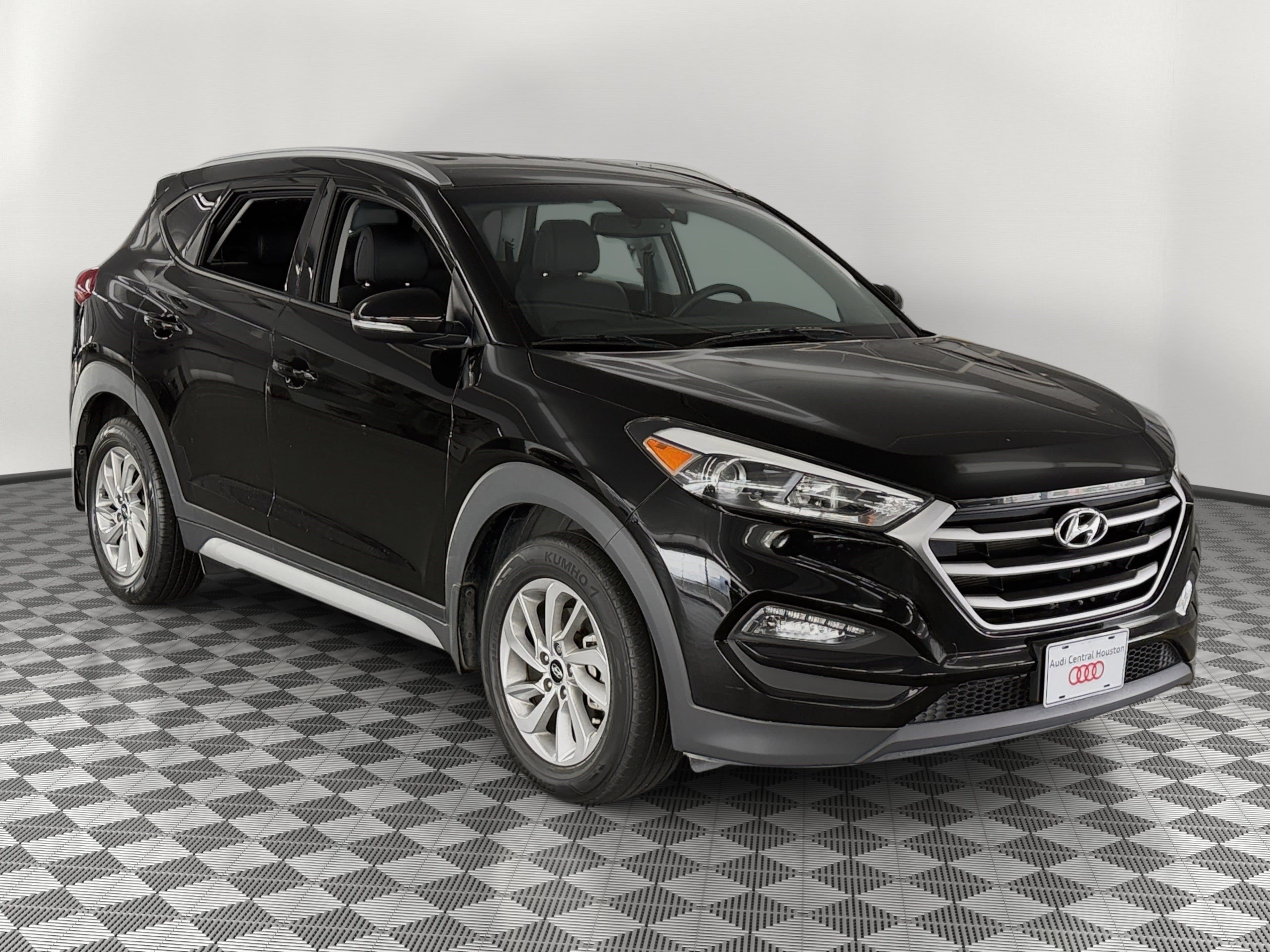Used 2018 Hyundai Tucson SEL Plus w/ Cargo Package FWD image 7