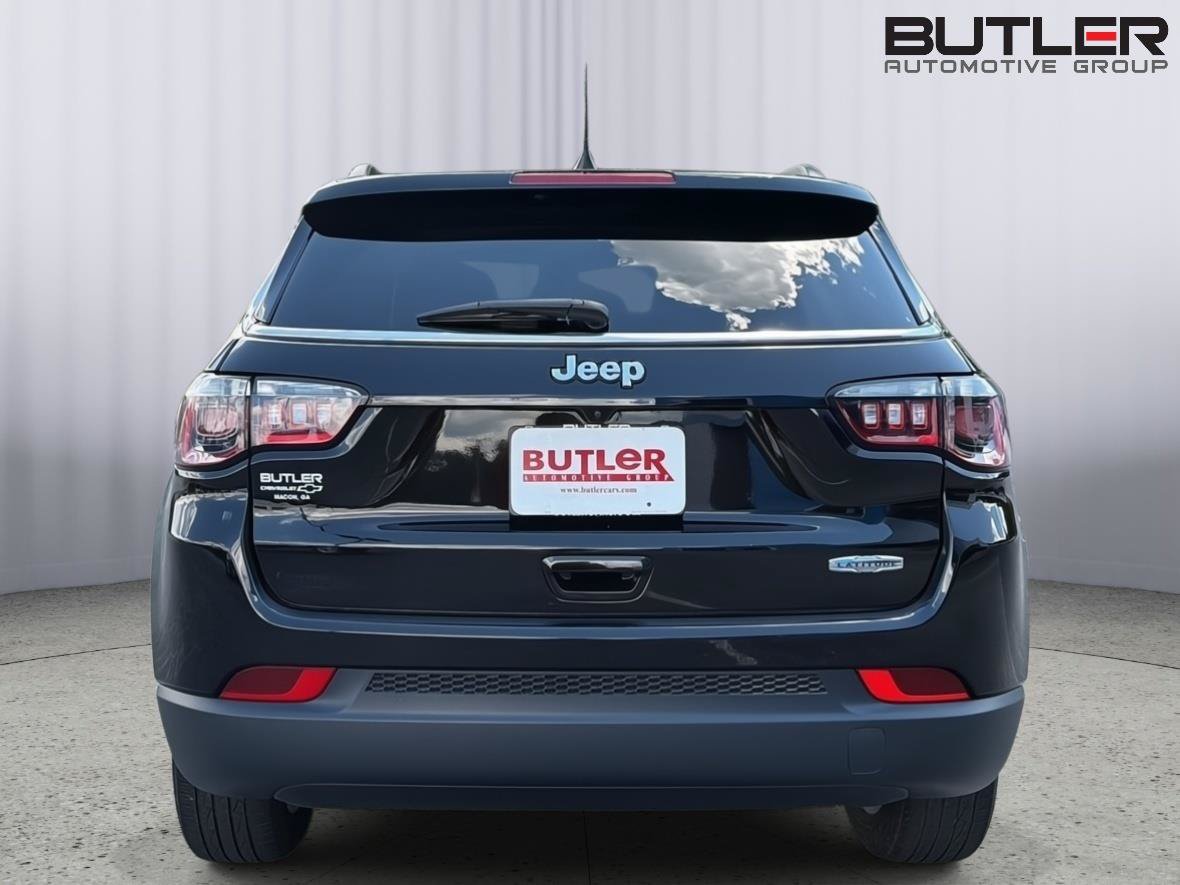 Used 2022 Jeep Compass Latitude w/ Convenience Group FWD image 5