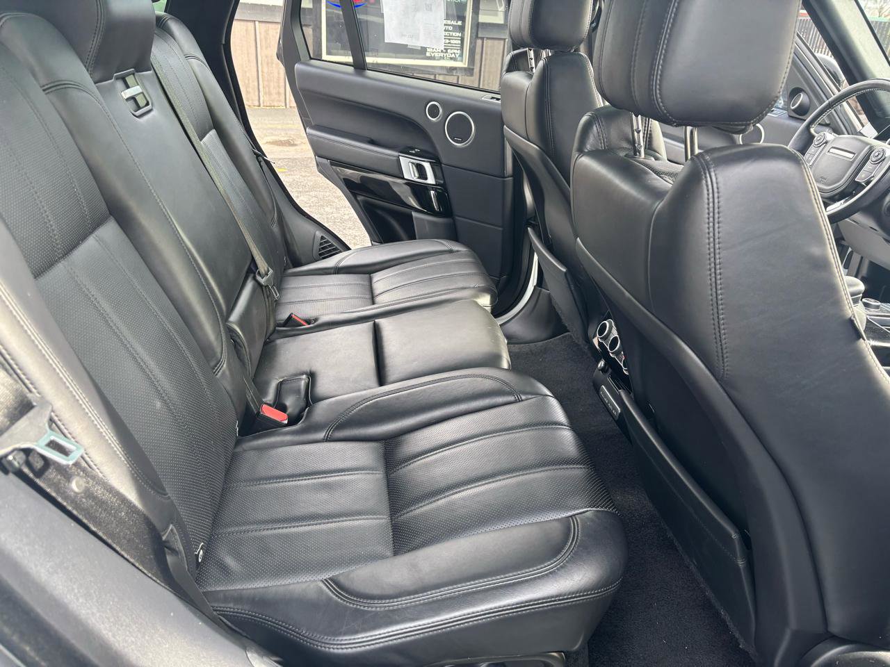 Used 2016 Land Rover Range Rover Supercharged AWD/4WD image 11