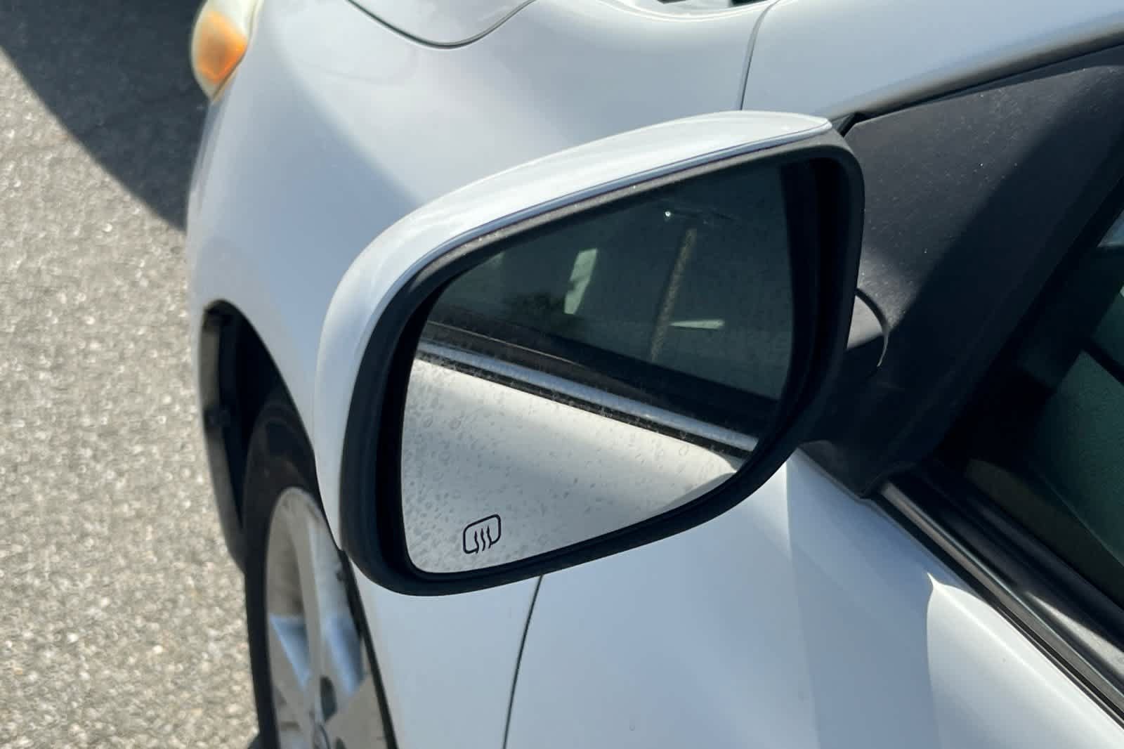 Used 2013 Toyota Corolla LE w/ Premium Pkg FWD image 8