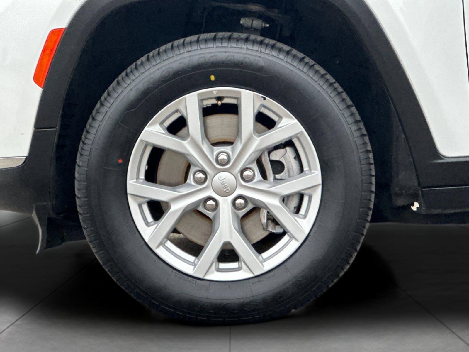 Used 2023 Jeep Grand Cherokee L Limited image 26