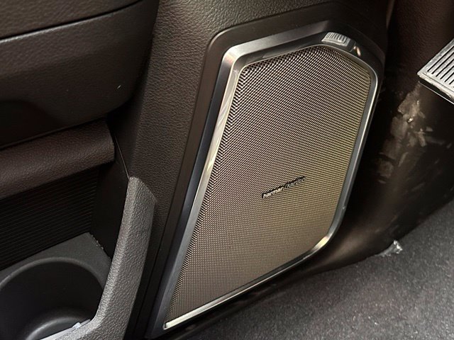 New 2026 RAM 2500 Laramie AWD/4WD image 17