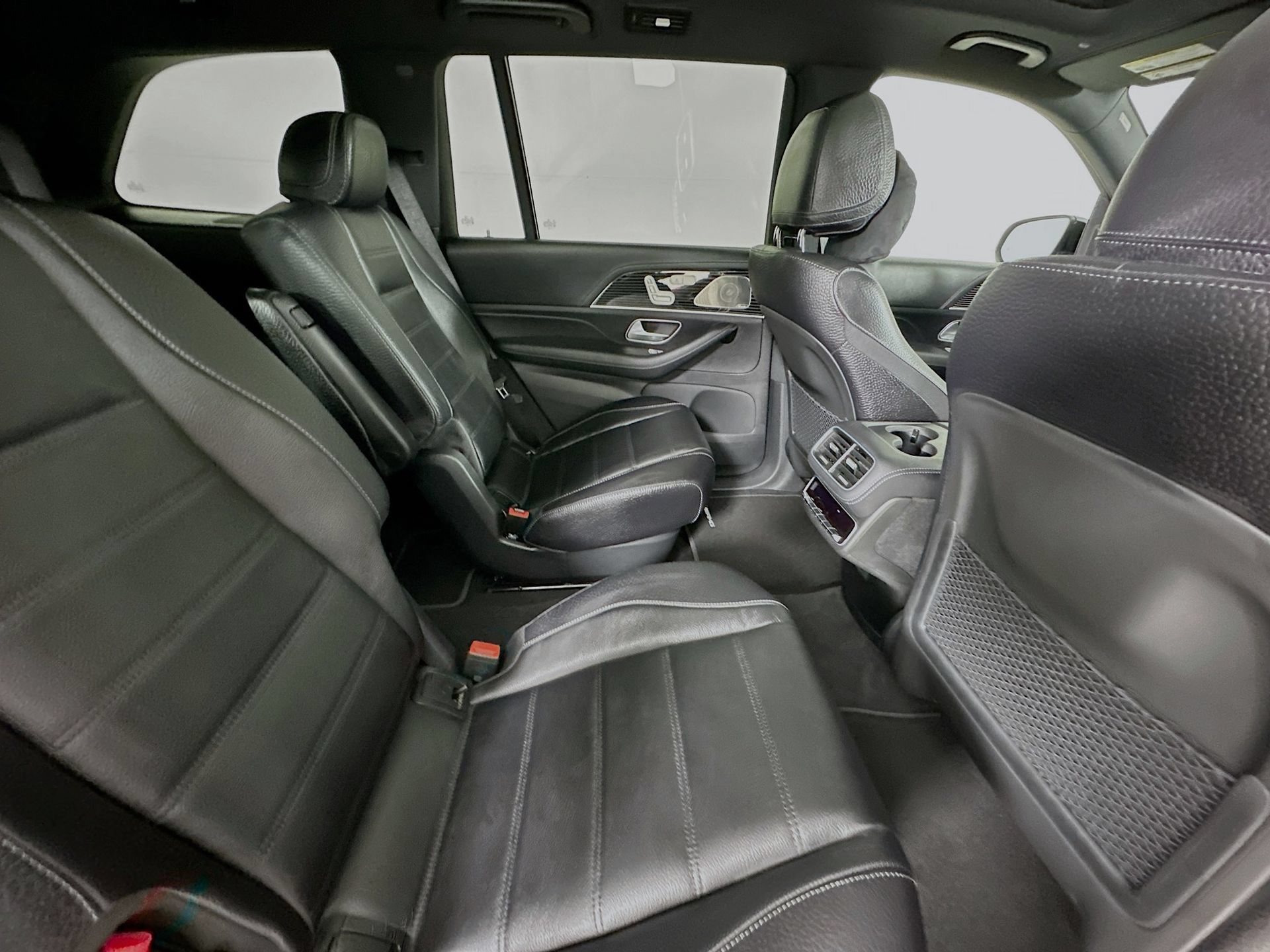 New 2026 Mercedes-Benz GLS 580 4MATIC image 31