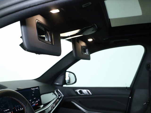 Used 2026 BMW X5 M60i AWD/4WD image 25