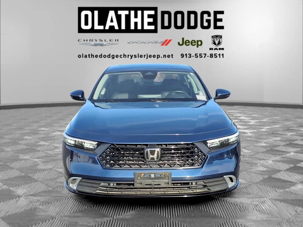 Used 2023 Honda Accord Touring image 11