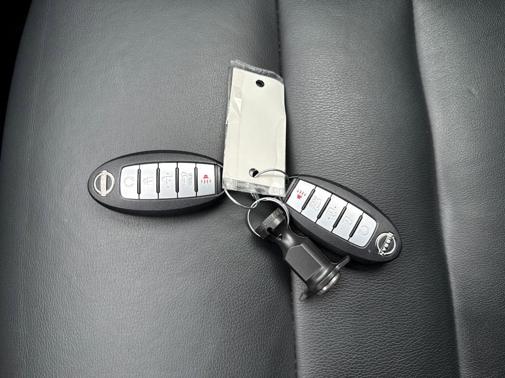 Used 2022 Nissan Rogue SL w/ SL Premium Package image 34