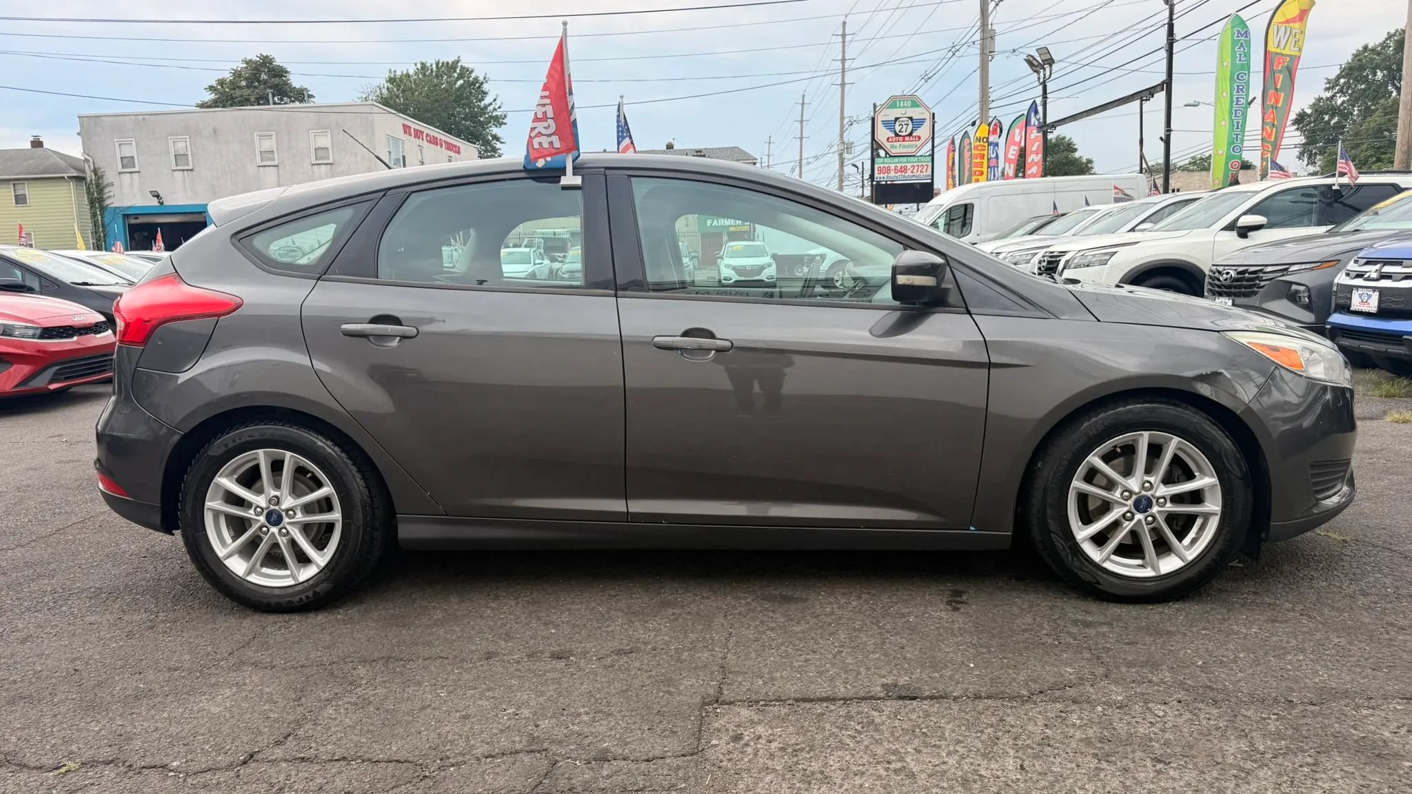 Used 2016 Ford Focus SE FWD image 10