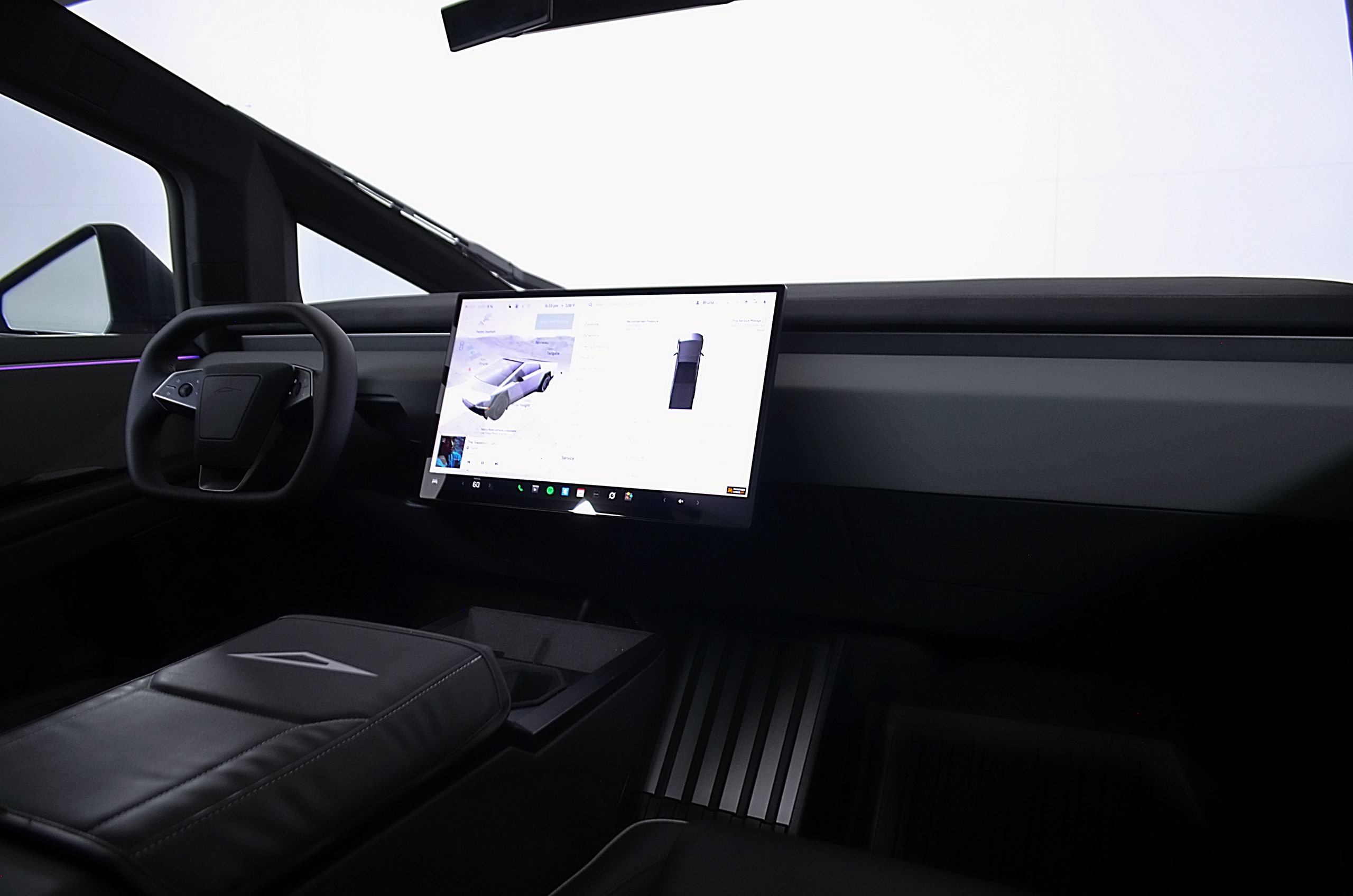Used 2024 Tesla Cybertruck Cyberbeast AWD/4WD image 21
