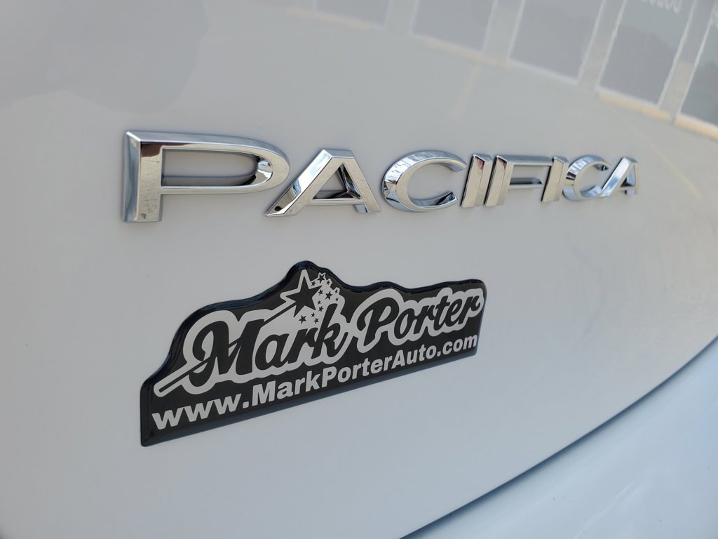 New 2026 Chrysler Pacifica Select image 15