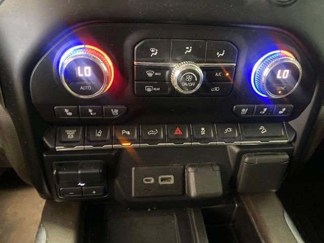 Used 2021 GMC Sierra 3500 Denali w/ Denali Ultimate Package AWD/4WD image 15
